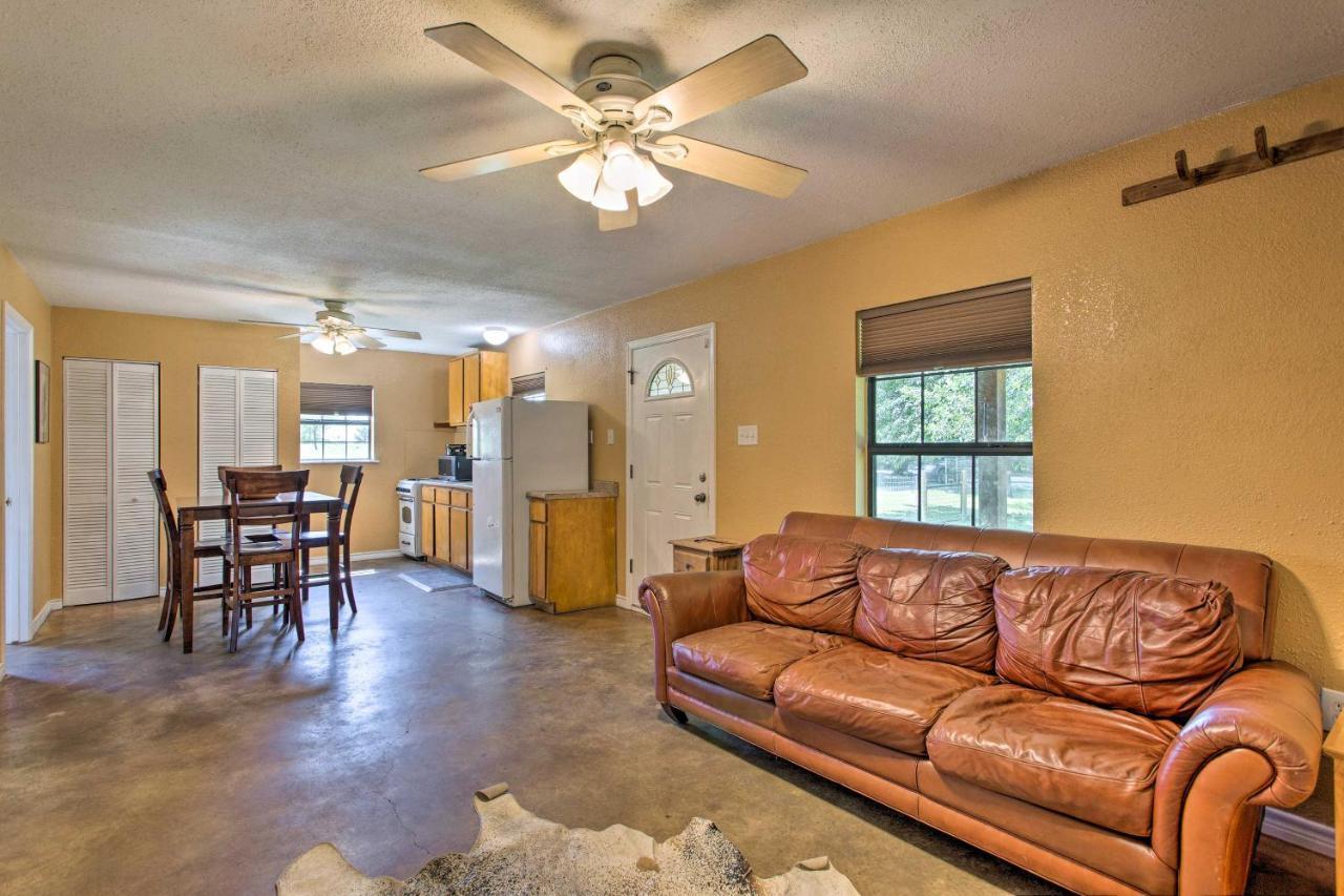 Texas Cabin On 130 Acres Walk To Lake Ray Roberts Collinsville Esterno foto