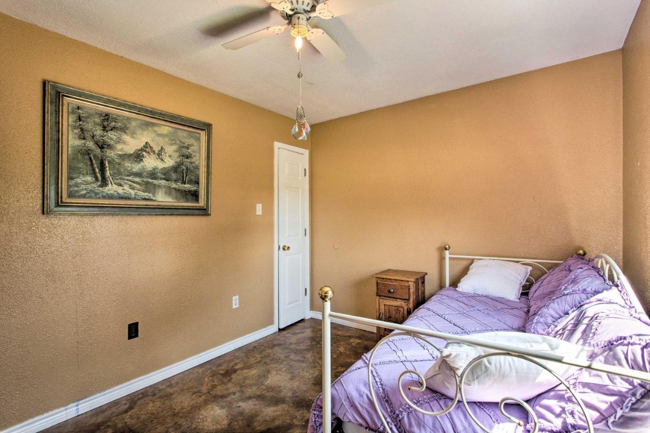 Texas Cabin On 130 Acres Walk To Lake Ray Roberts Collinsville Esterno foto
