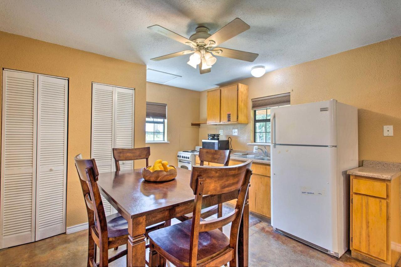 Texas Cabin On 130 Acres Walk To Lake Ray Roberts Collinsville Esterno foto