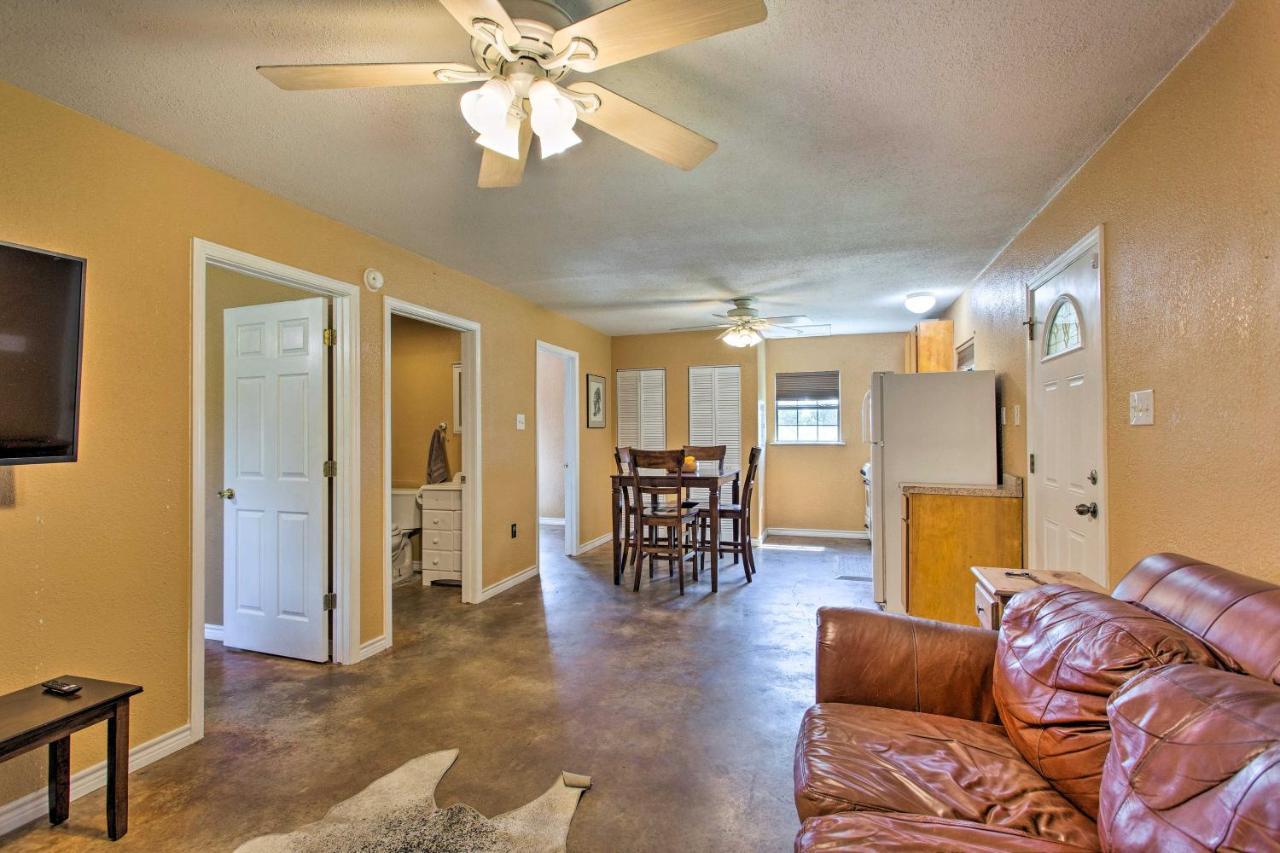 Texas Cabin On 130 Acres Walk To Lake Ray Roberts Collinsville Esterno foto